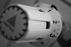 暖房費を削減するための窓改修のポイントは？