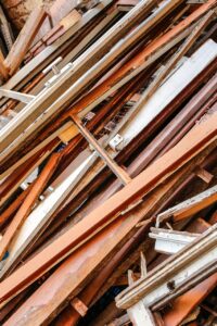 窓枠の素材比較で最適な選び方は？